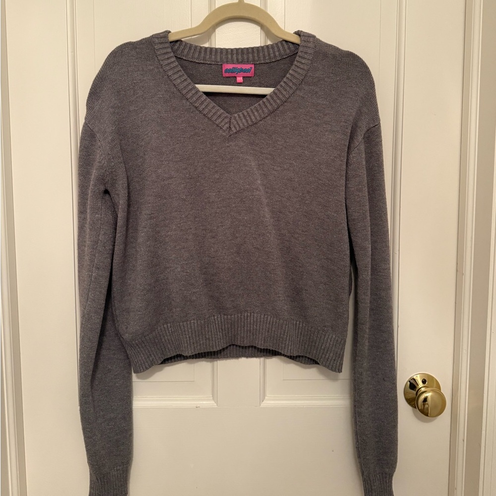Edikted Gray V-Neck Sweater